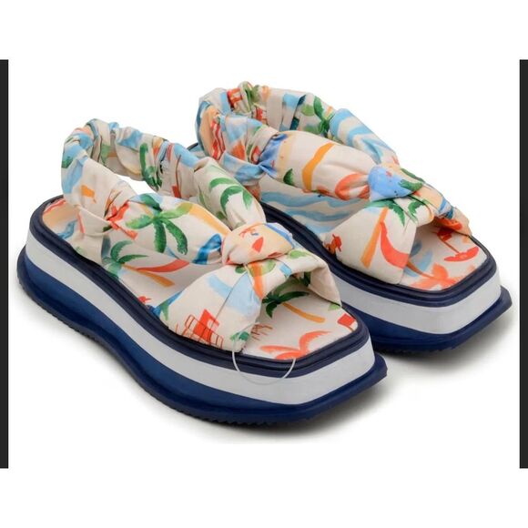 Farm Rio Copacabana Scarf Print Puffy Platform Sandals NWT Size 8 - Picture 1 of 9